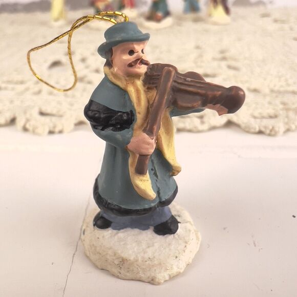 Set Of 8 Vtg Mini Ornaments‎ Victorian Christmas Hand Painted Santa Kids Sled’n - Picture 7 of 13